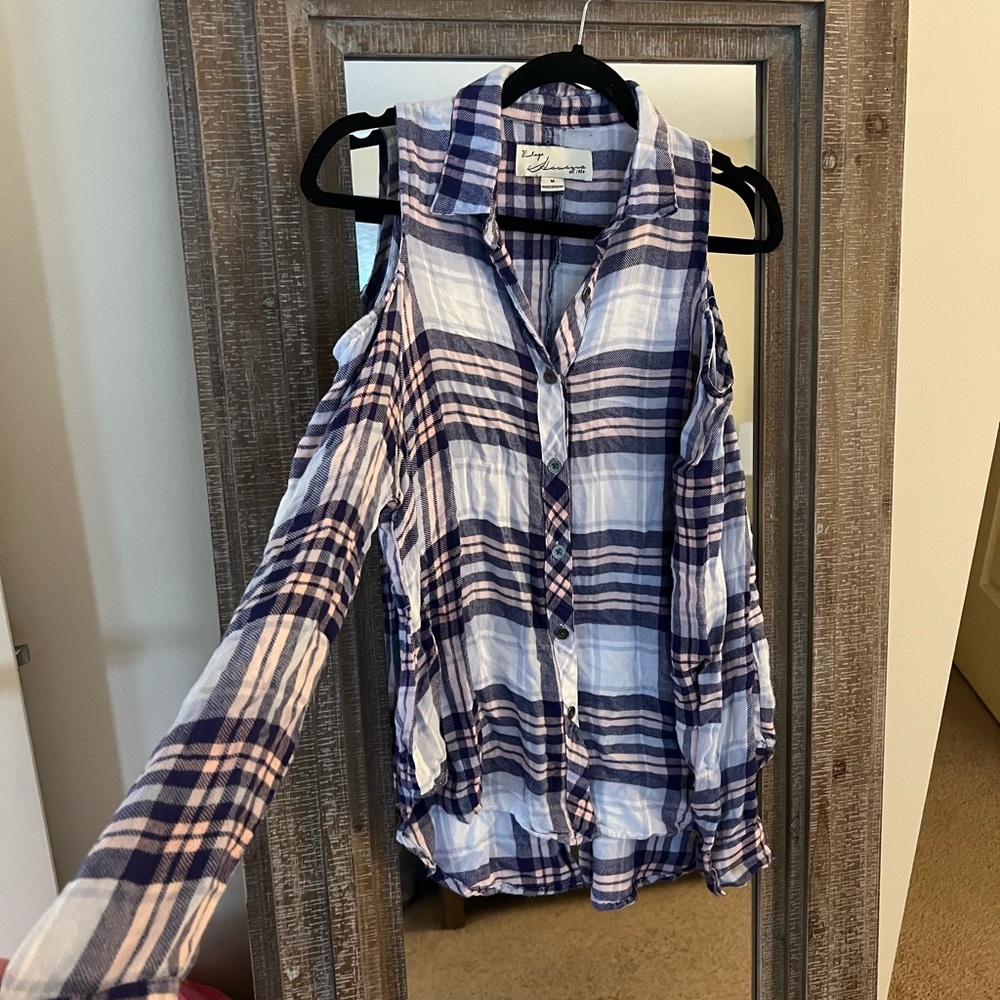 Cold shoulder purple and blue checkered long sleeve top. Size M.